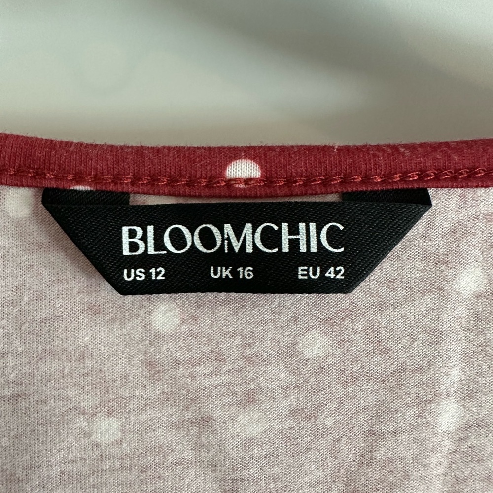 BloomChic Red Relaxed Ruffled Blouse - Picture 2 of 3